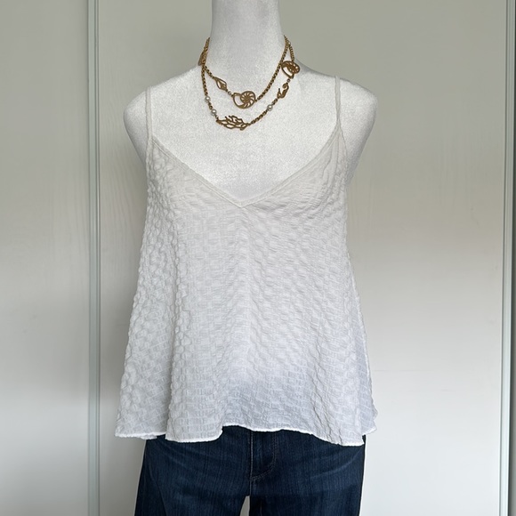 Lilly Pulitzer white camisole in size XS - Picture 1 of 4